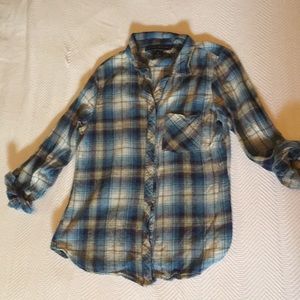 Plaid long sleeve shirt